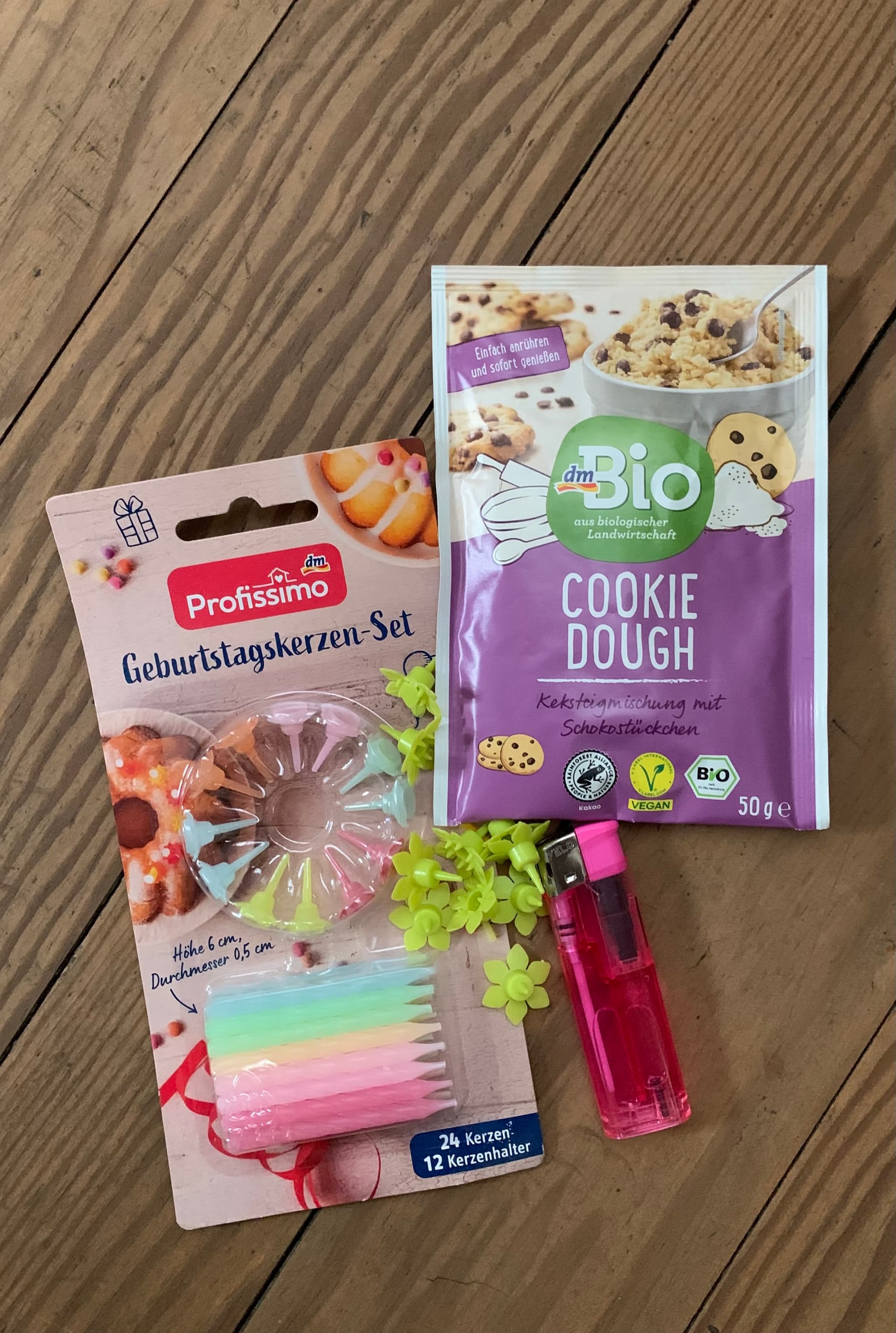 … und in der Ferne wohnt, muss es den GeburtstagsKuchen selbst backen 🥳